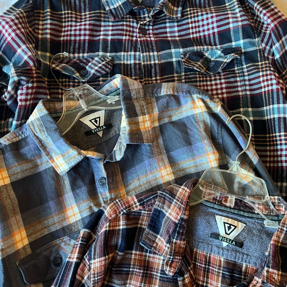 3 SHIRTS VISSLA Men's Plaid Flannel Plaid XL Lot Bundle Blue brown Navy Pink